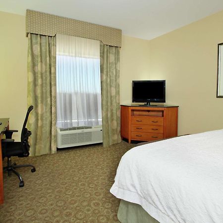 Hampton Inn & Suites Buffalo Buitenkant foto