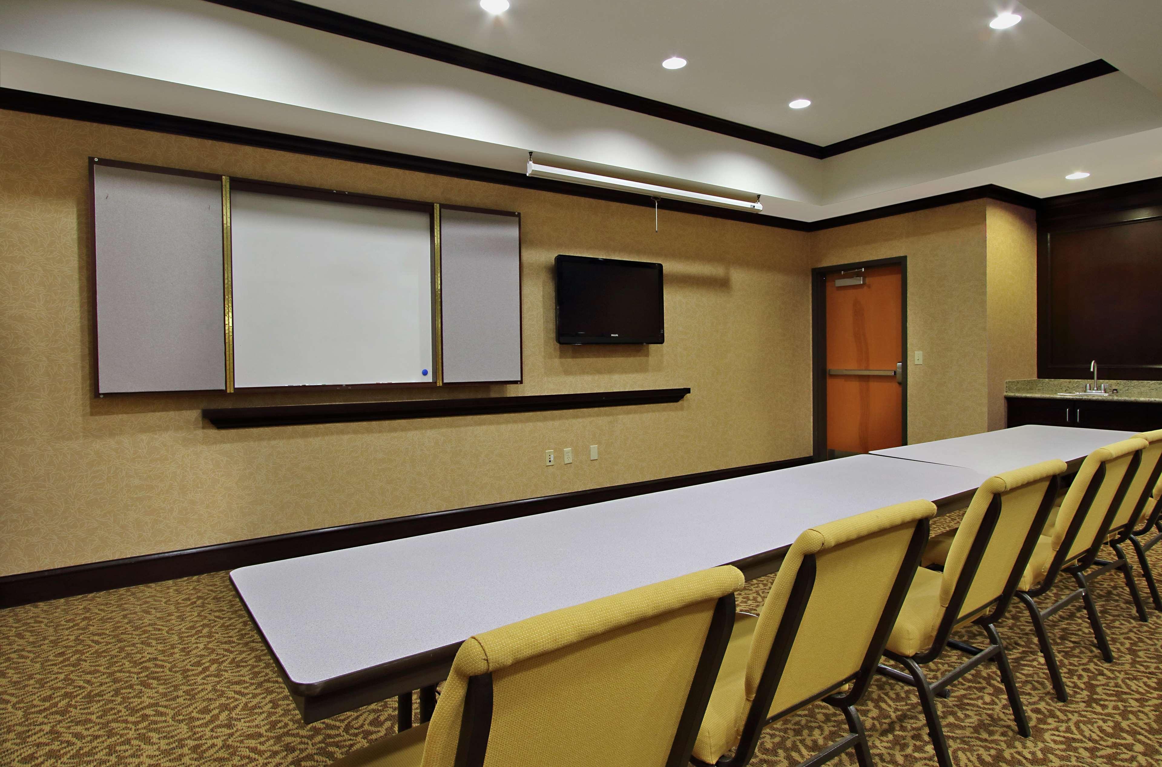 Hampton Inn & Suites Buffalo Buitenkant foto